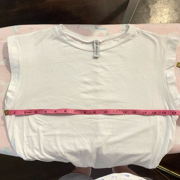 Lemon Avenue, Tie Back White Sleeveless Tee, New - Picture 6 of 6